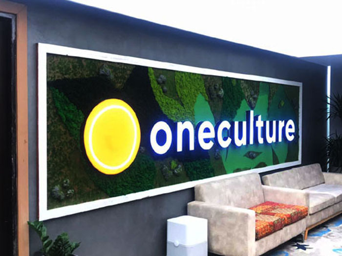 ONE CULTURE CO-WORKING RECEPTION SIGNAGE INSTALL IN EROS MALL GURGAON
